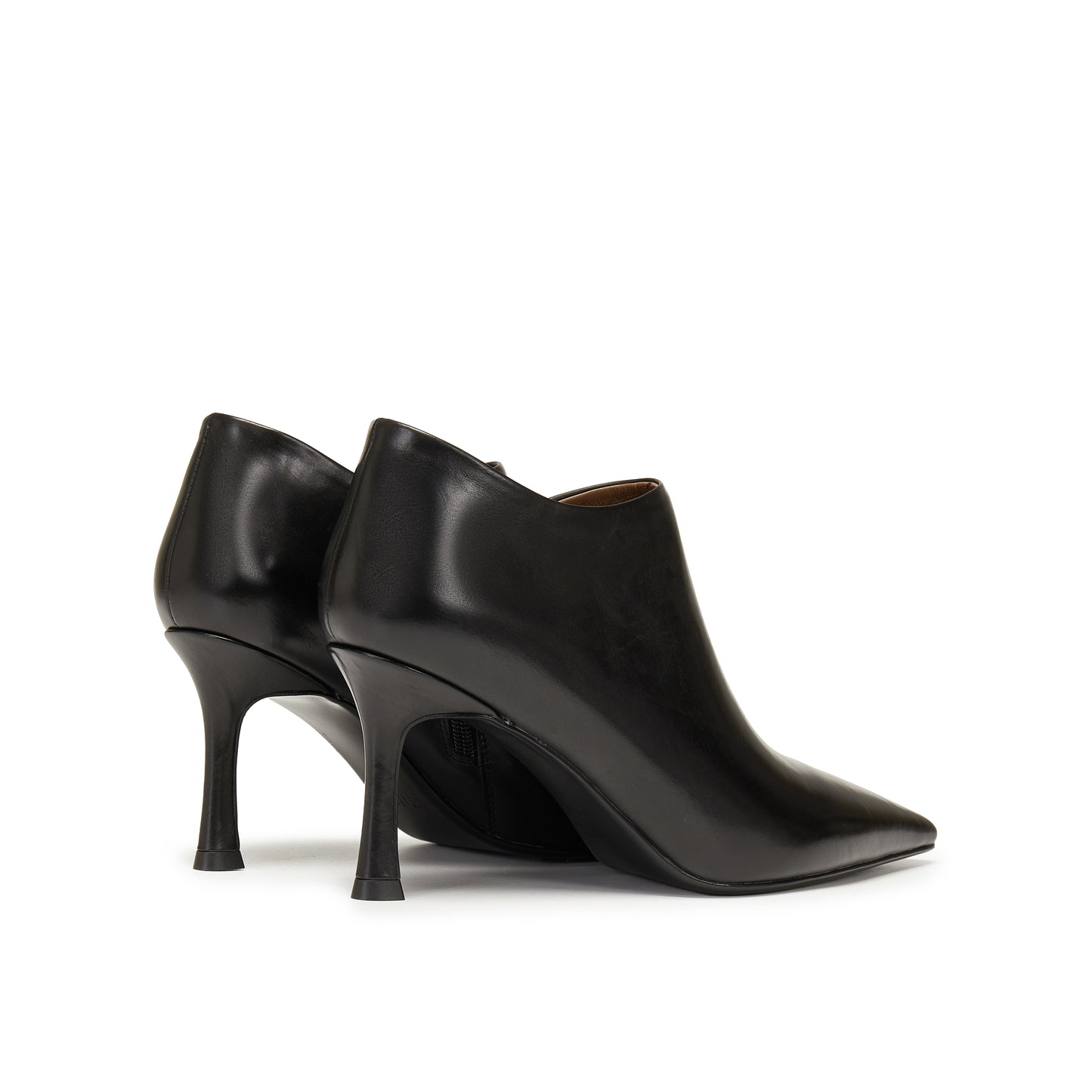 Oil Wax Calf Leather Pointed Toe Ankle Boots