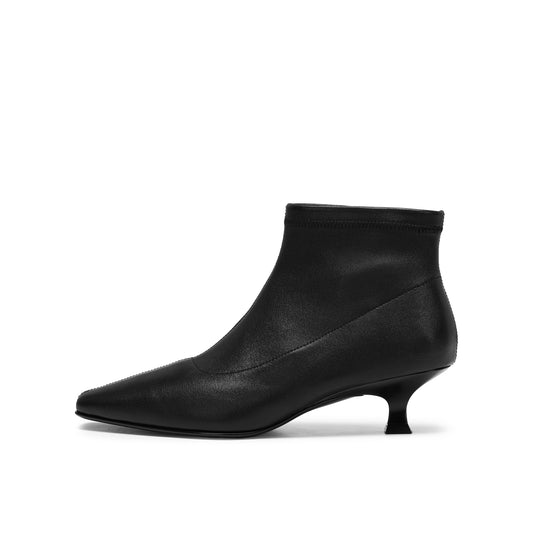 360 Cushy Cushy Pointed Toe Ankle Boots