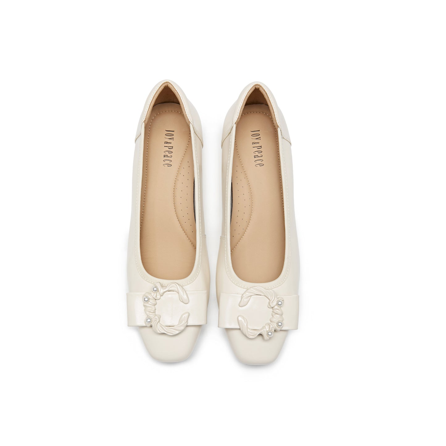 C-Shaped Textured Buckle Mid Heels