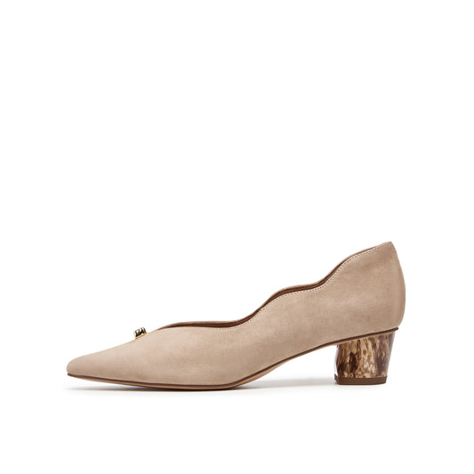 V Cut Mid-heel Pump