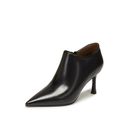 Oil Wax Calf Leather Pointed Toe Ankle Boots