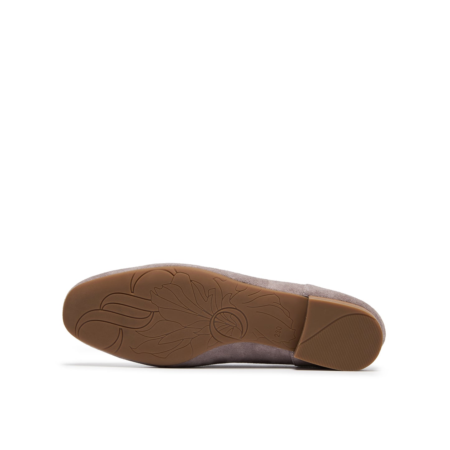 Loafers with Marine-inspired Embellishment